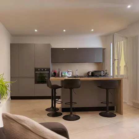 Homeby - Casa Accademia ボローニャ