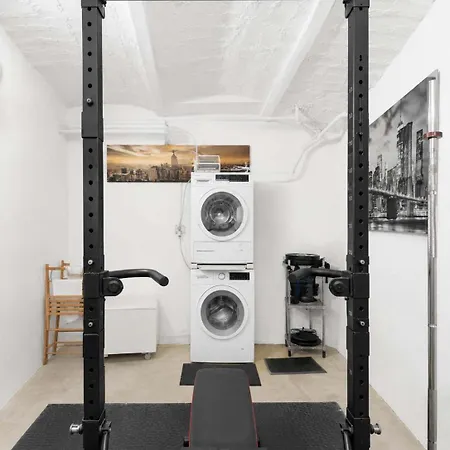 Homeby - Casa Accademia * ボローニャ